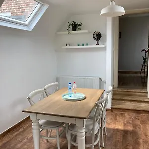 Rustig In Het Met Terras Kontich